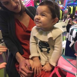 Foque moda infantil: sweater and bloomers